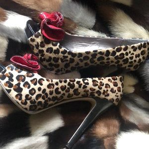 Steve Madden CLASSIC Leopard Calf Hair Peeptoes